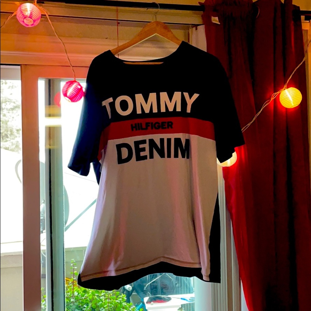 Tommy Hilfiger mens logo graphic t-shirt